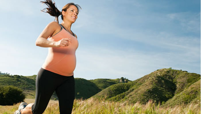 pregnant women joging