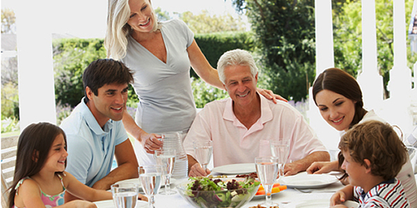 eat with familiy for weight loss