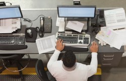 4 Frightening Health Facts about a Desk Job